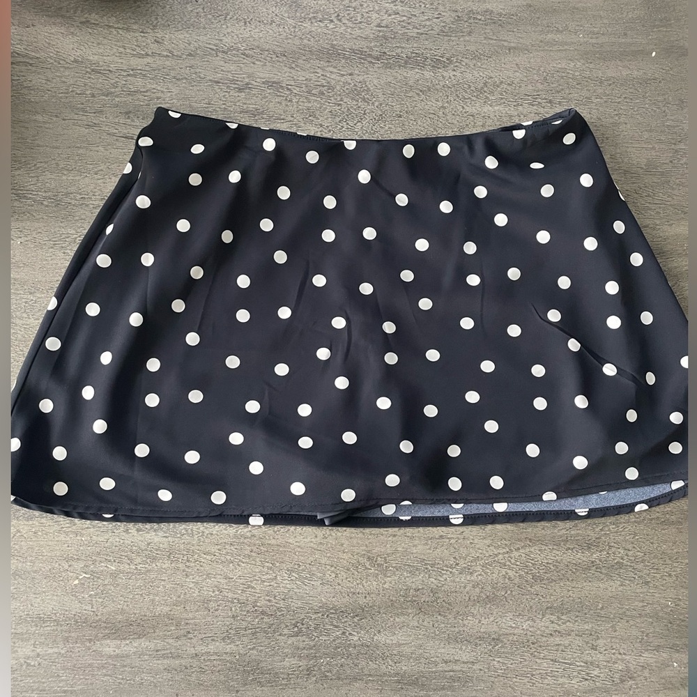 Abercrombie & Fitch Black and White Polka Dot Skirt